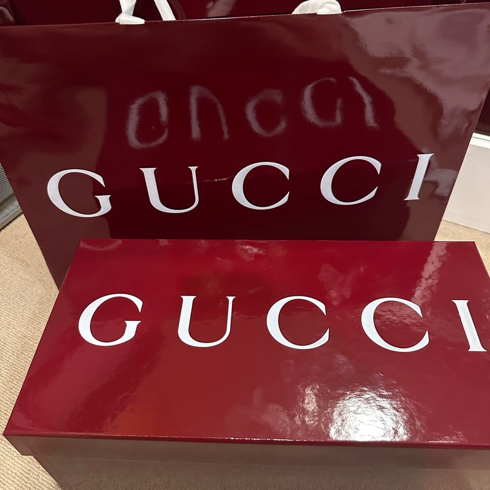 Gucci Black Leather Oxford Shoes - Picture 13 of 16